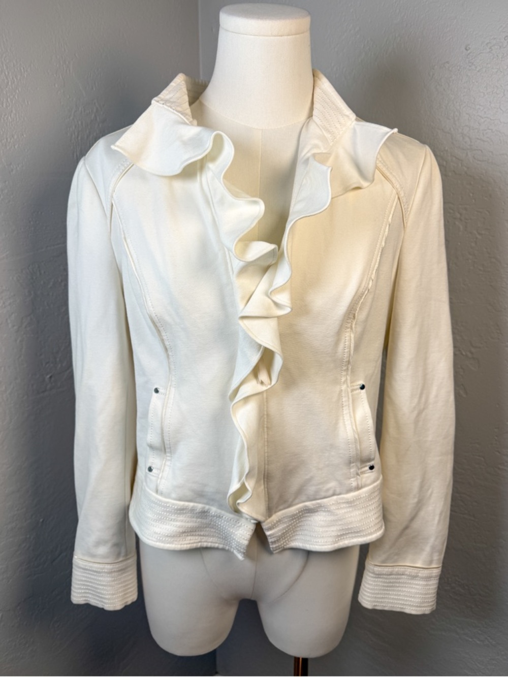 White House Black Market Ruffle Zip Front Moto Jacket Ivory Size 10